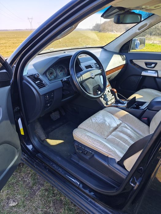 Volvo XC90 4.4 V8