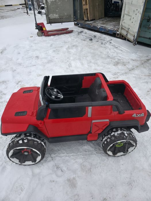 Детская машинка, снегоход,.
