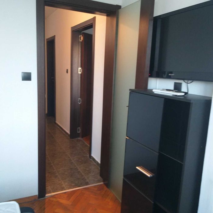 Дава се под наем Тристаен апартамент в София, Стрелбище - 78 кв.м за 747.66 € - Снимка #1