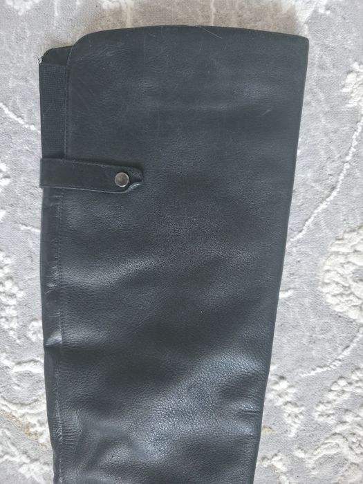 Кожанные ботфорты 5000 тенге