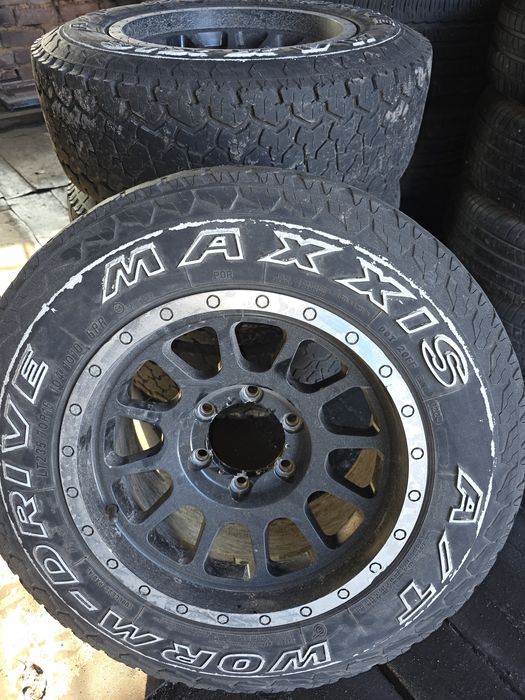 Продам комплект колёс.