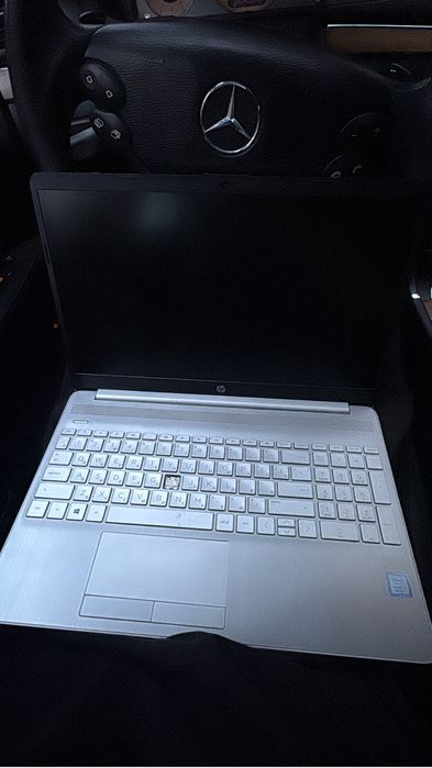 Ноут hp i3 8поколение
