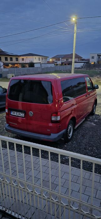 Vând transporter 8+1/ M1 /DSG 7+1/140 cp/2013.