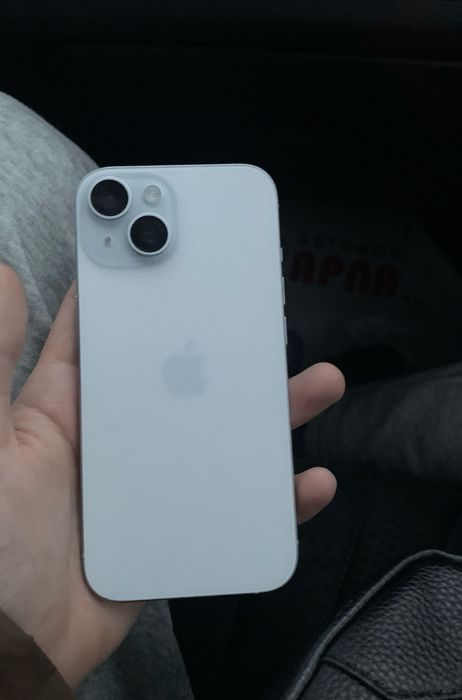 Продам iPhone 15 с гарантией