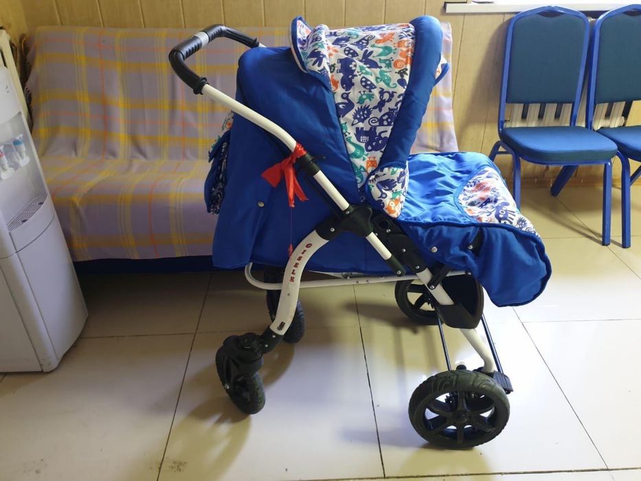 Продается новая детская коляска