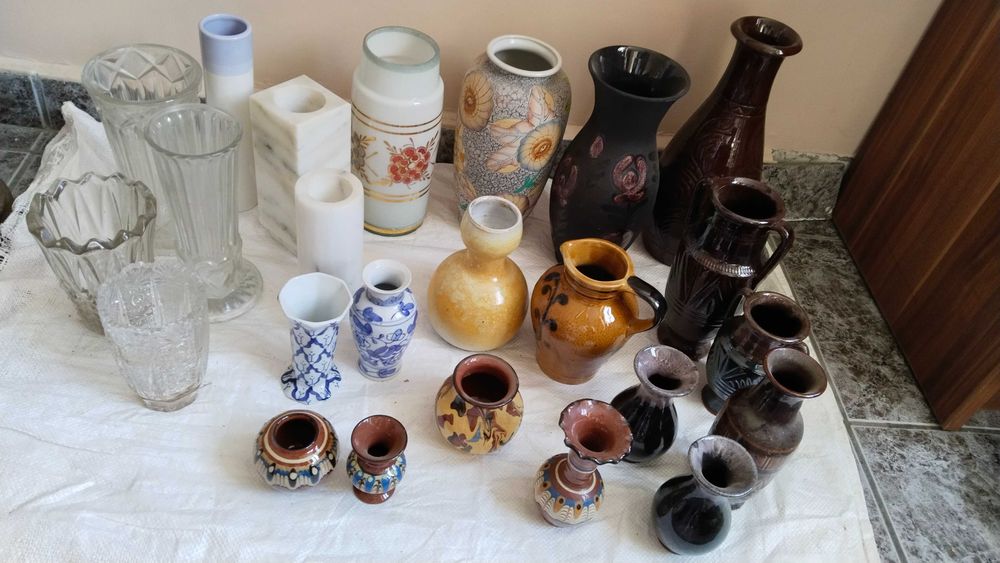 Вази най-различни