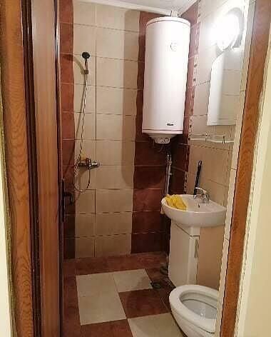 Дава се под наем Едностаен апартамент в Бургас, Меден рудник - зона А - 50 кв.м за 228.99 € - Снимка #3