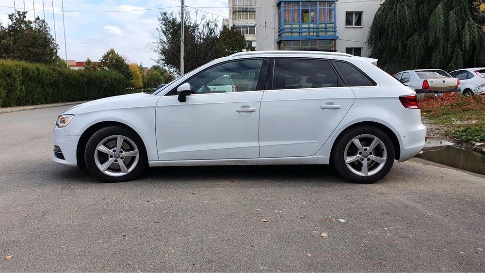 Audi A3 2.0 TDI Euro 6 (fără AdBlue), Distronic, B&O, Parkassist