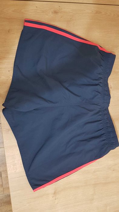 Vand sort de baie Adidas.