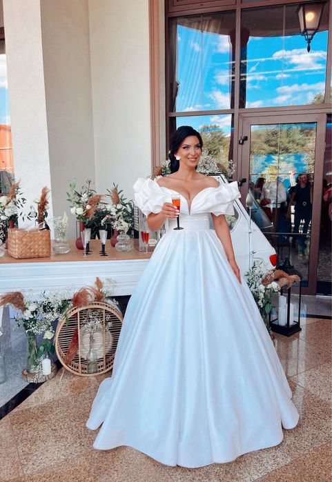 Vănd rochie de mireasă
