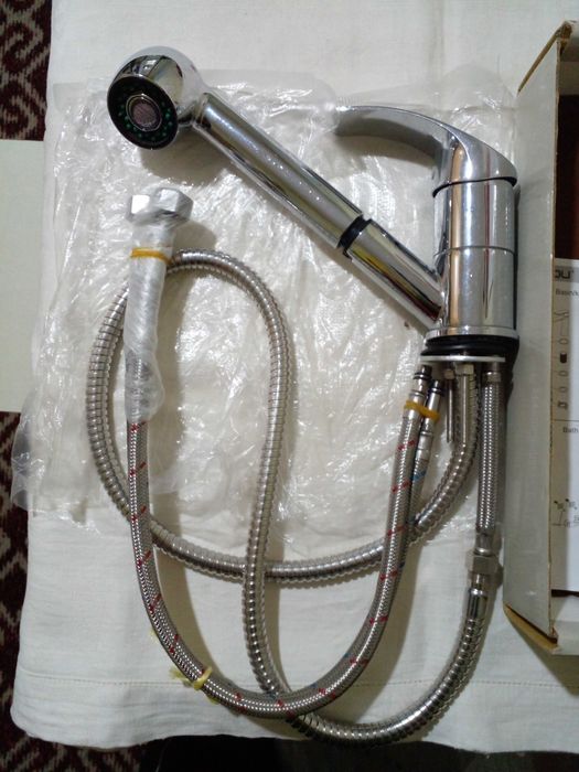 смеситель   для  парикмахерской  и  для  кухни