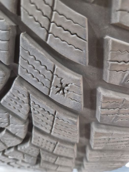 Anvelope Good Year 235/35r20