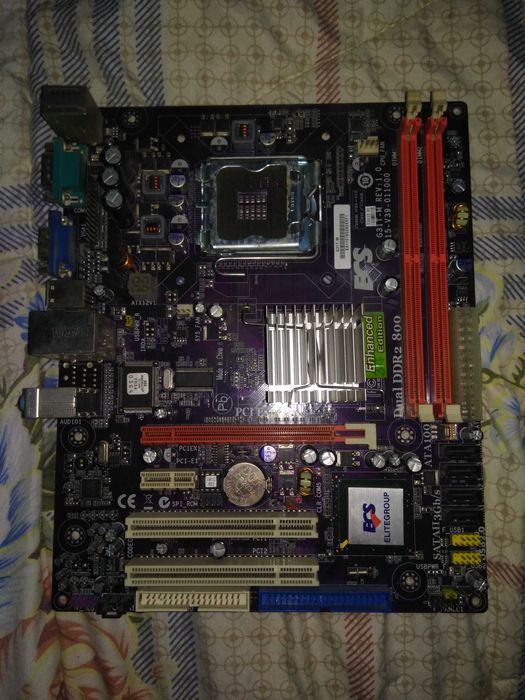 Обменяю две материнки ddr2 на одну ddr3