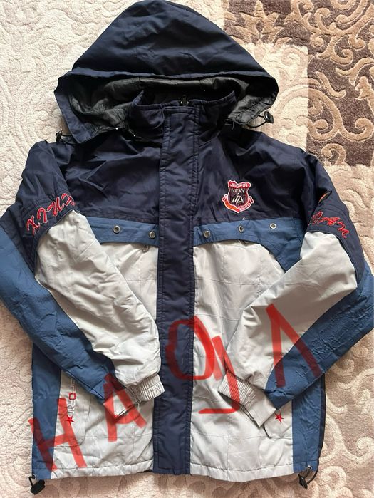 Куртки для мальчика в отличном состоянии