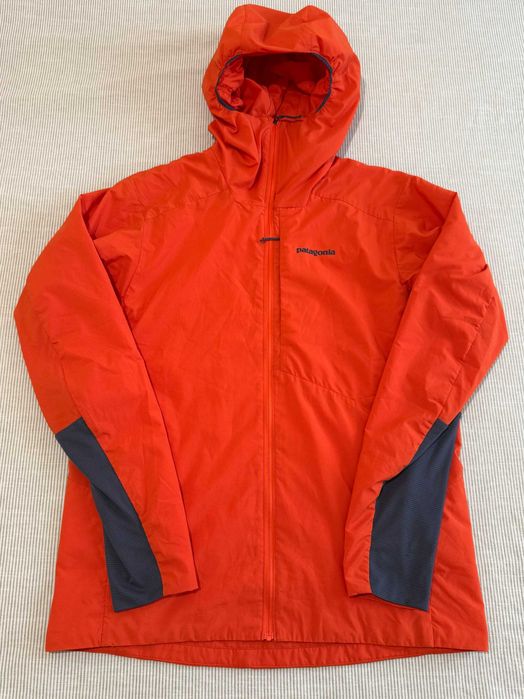 Продавам яке Patagonia Nano-Air Ultralight Full-Zip Hoody Men, Pollinator Orange, размер L – отлично състояние