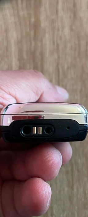 Nokia 8210  hibryd ( decodat, baterie Nou nouță, impecabil)