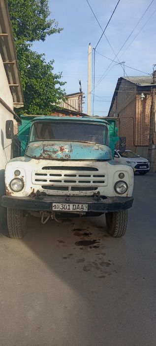 Zil 130 samasval sotiladi