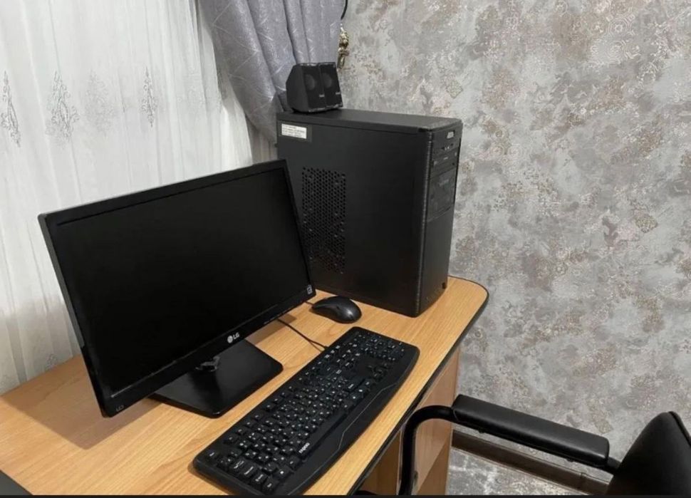 Компьютер сотилади 550 000