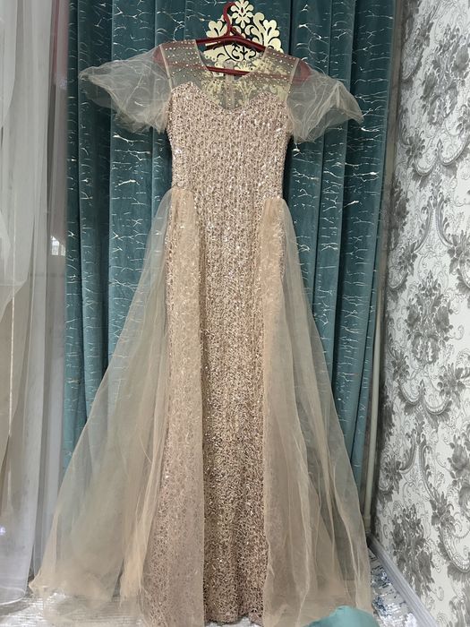 Женская одежда в отличном состоянии