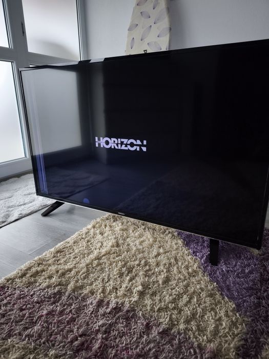 Televizor Smart TV Horizon 139cm cu defect