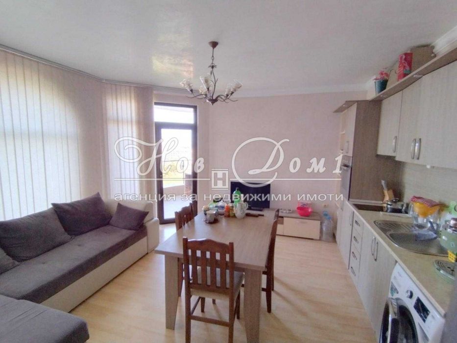 Продава се Тристаен апартамент в к.к. Св.Св. Константин и Елена - 85 кв.м за 1835 €/кв.м - Снимка #1