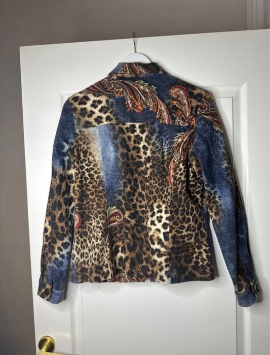 Geaca denim impecabilă