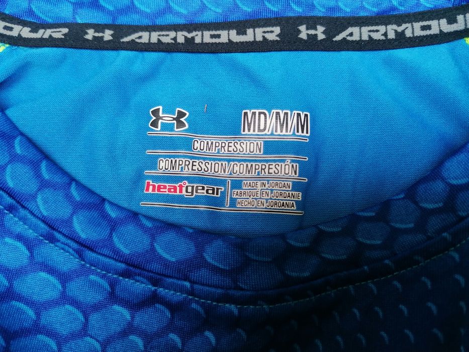 Продавам чисто нова бързосъхнеща тениска Under Armour