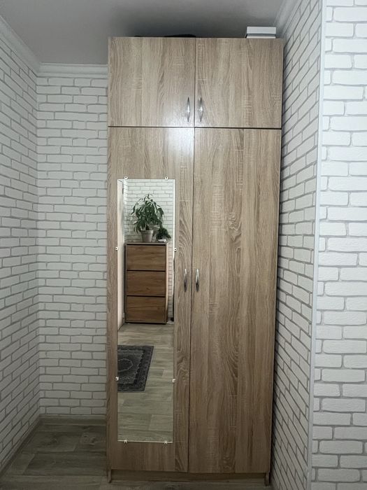 Үлкен әрі сыйымды шкаф сатылады!