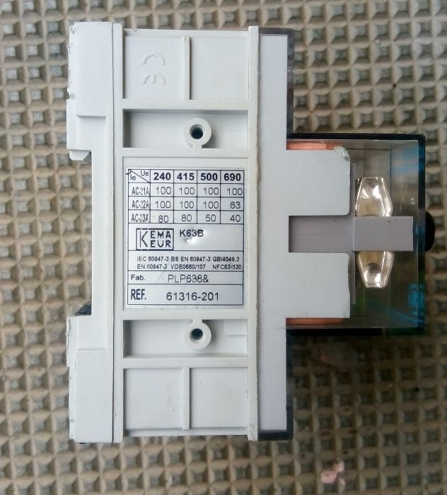 Автоматични и ръчни прекъсвачи - 100А,125А, 200А, 250А,630А, 1000А