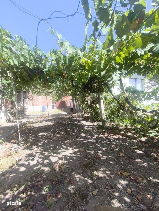 Casa de vanzare, 98 mp, zona Razboieni Cetate