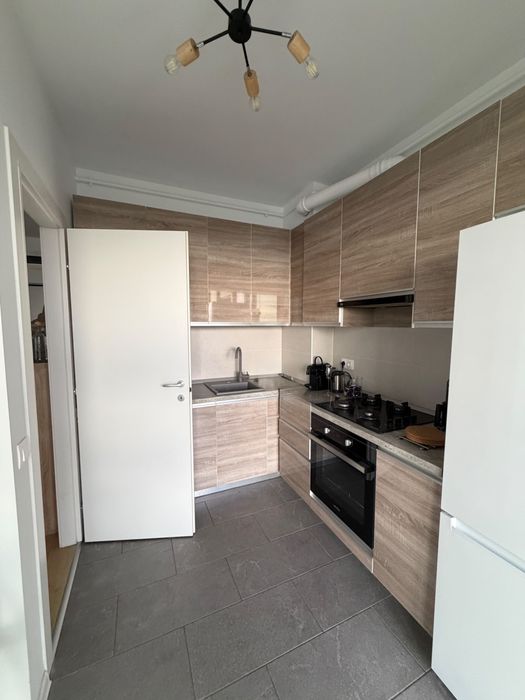 Studio , Parcare, bucatarie separata, balcon , incalzire in pardoseala , AC, Bucurestii noi , Chitila ,Sector 1