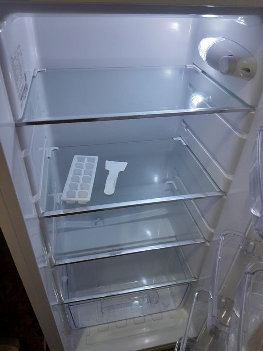 Холодильник Артель. 140см