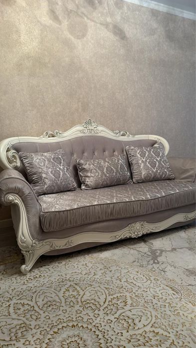 Диван в отличном состоянии