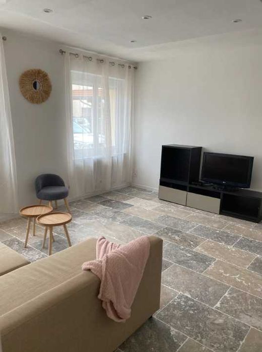 Дава се под наем Едностаен апартамент в Пловдив, Съдийски - 29 кв.м за 147.9 € - Снимка #1