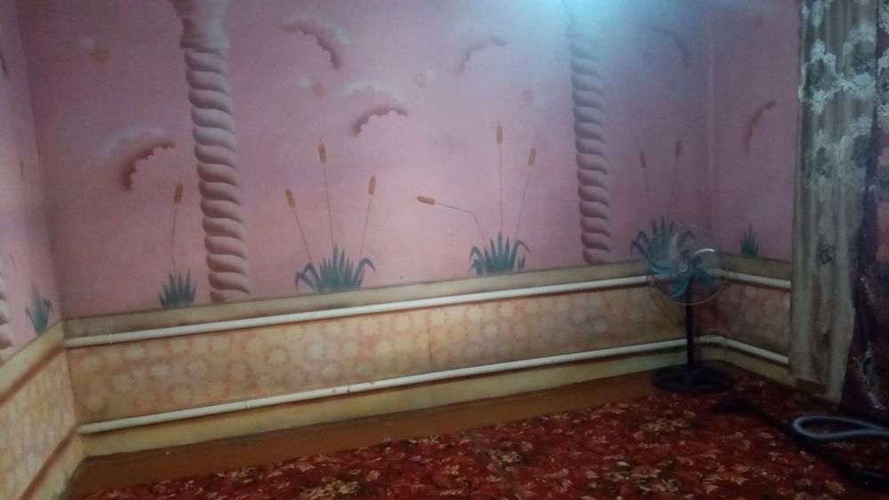 Uy sotiladi narxi 40000$