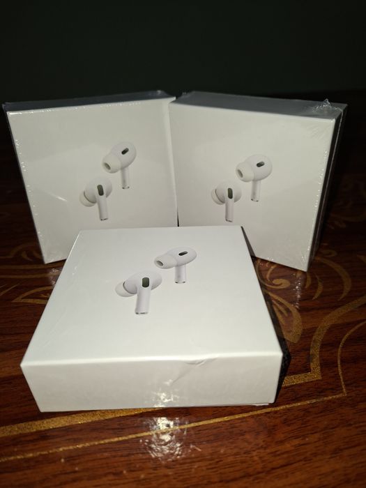 Air pods pro white