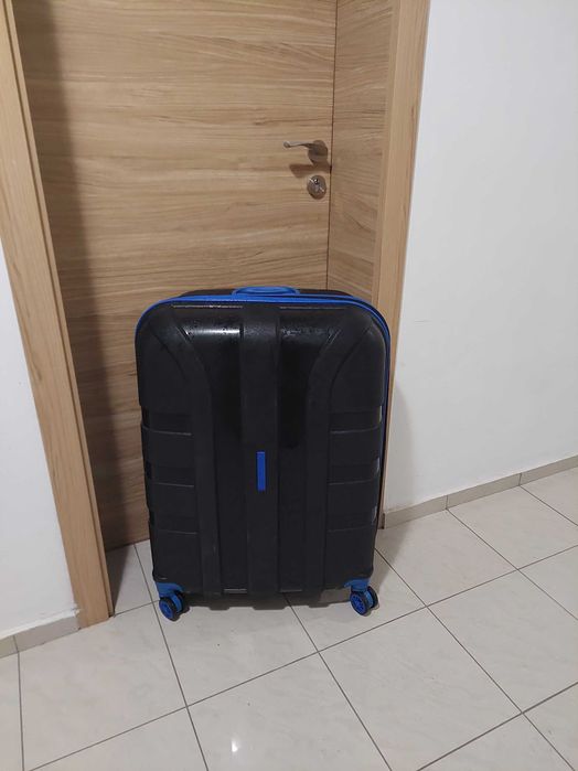 Маневрен голям куфар