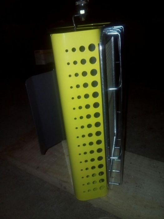 Продам газовый как котел и печь работает на газу обогрев до 25 кв2