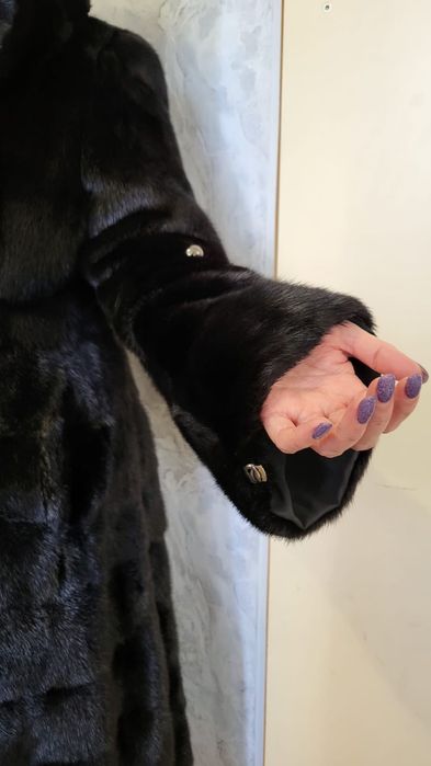 Продам норковую шубу!