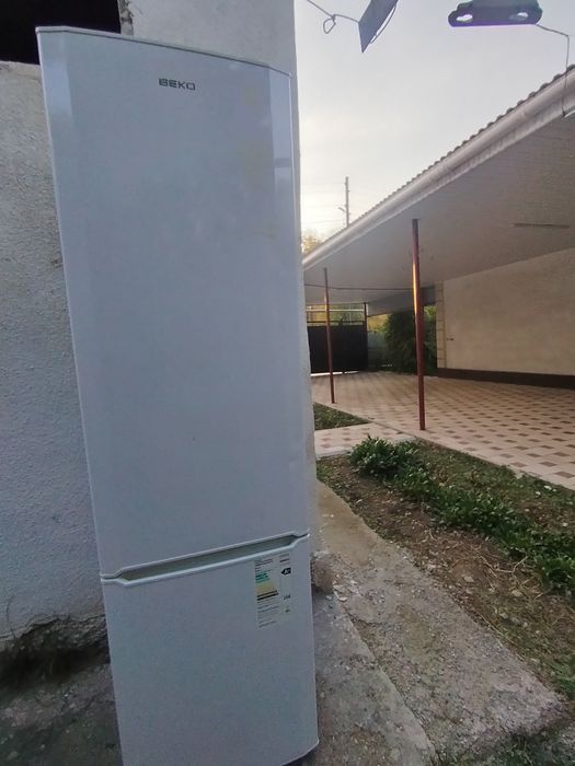 Холодильник beko