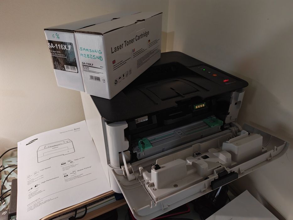 Samsung M2825ND Xpress Mono Laser Printer + Extra Full Toner