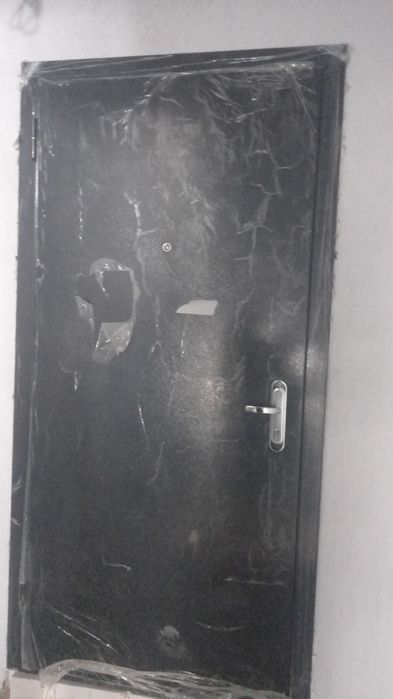 Продаётся дверь р 200×90