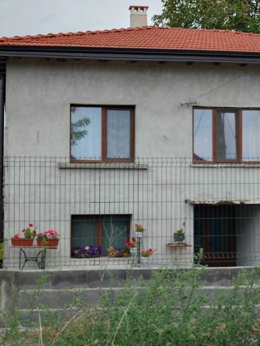 Обява за продажба на къща