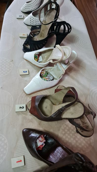 Pantofi,sandale toamna,vara din piele .90 lei perechea
