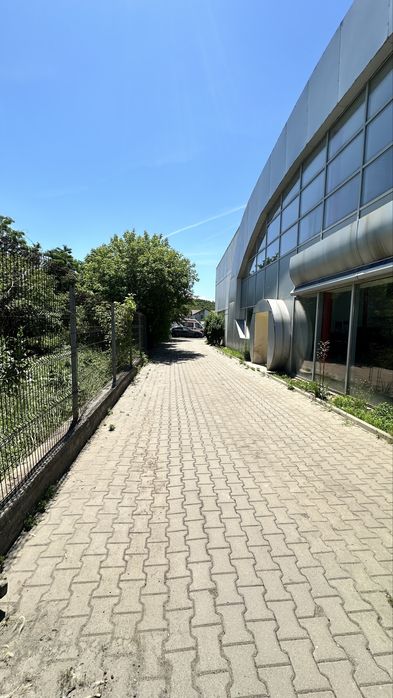 Vand spatiu comercial Santuhalm