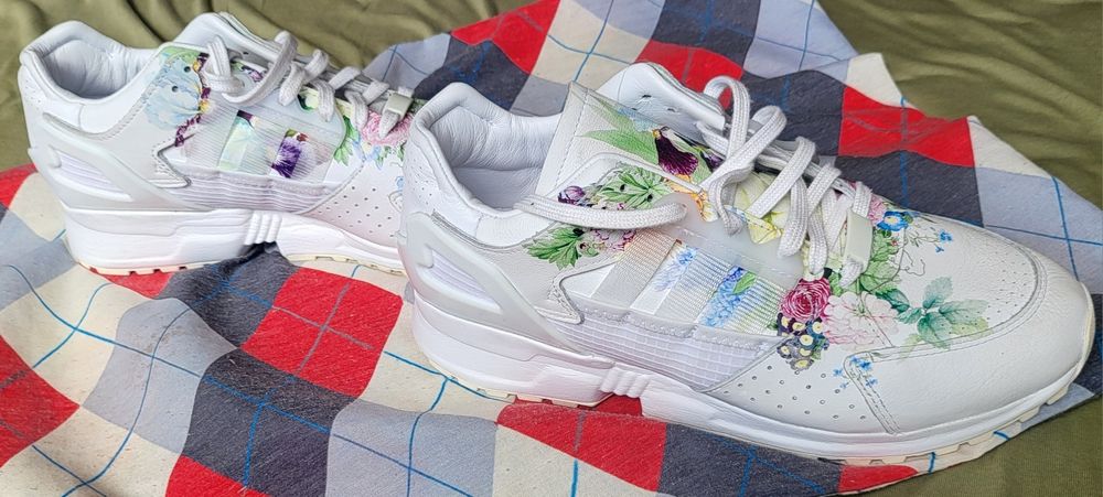 Маратонки Адидас, Adidas