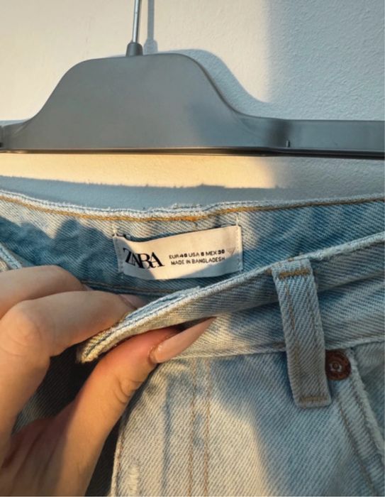 Blugi rupti stil boyfriend cu talie inalta, Zara, marimea M