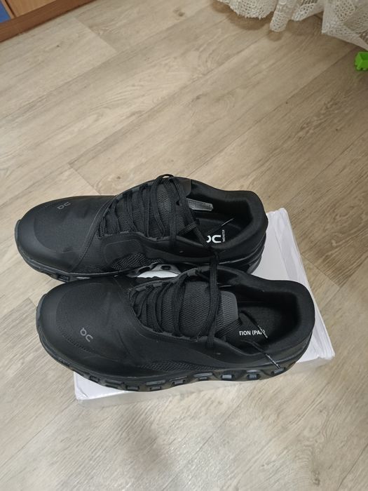 Мужские кроссовки on