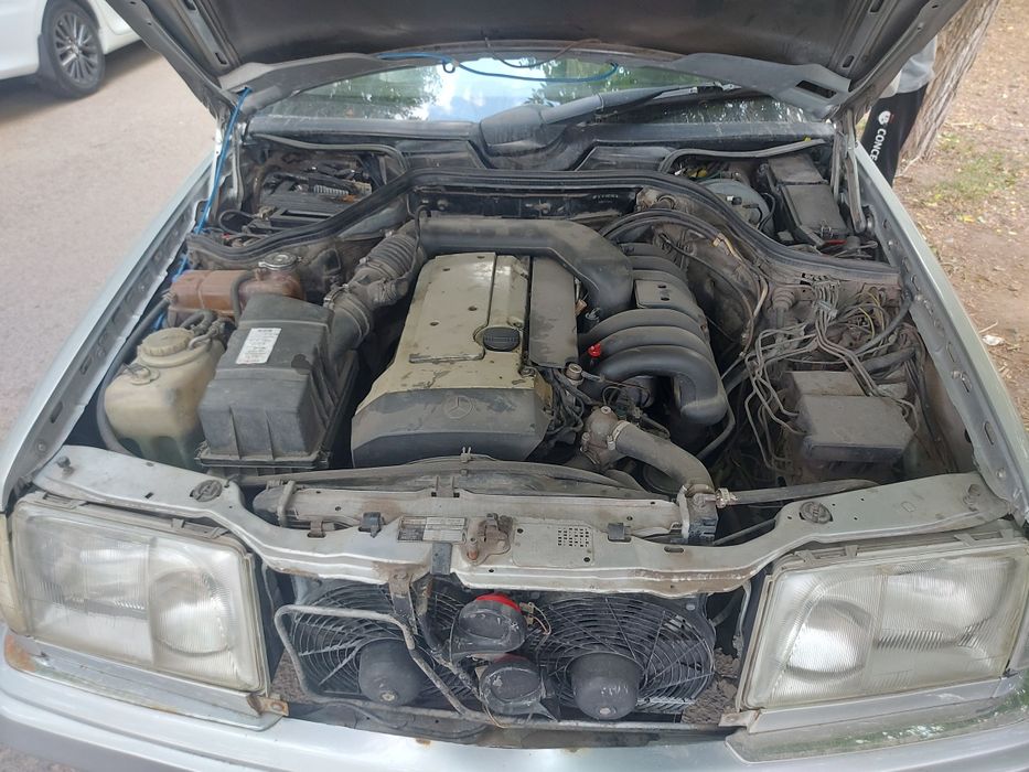Продам  мерседес 124 кузове