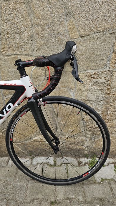 Леко 6.8 кг Карбоново колело Axevo, Ultegra/105,  DT Swiss, 52 S